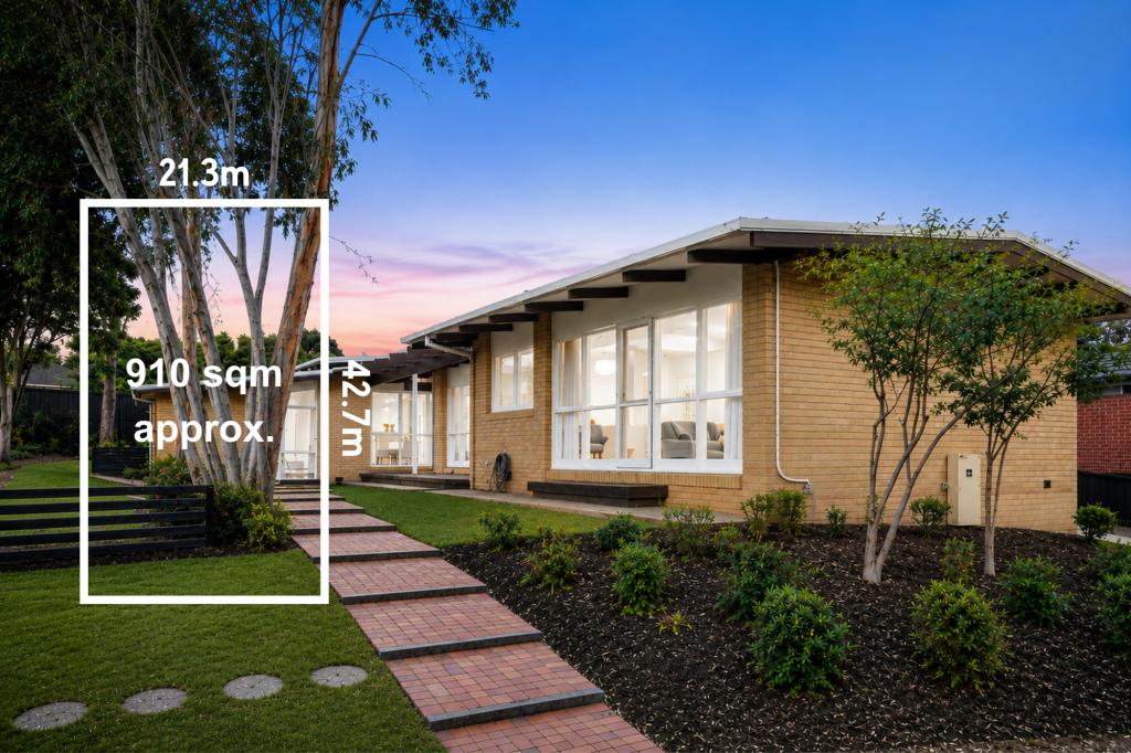 11 Deanswood Rd, Forest Hill, VIC 3131