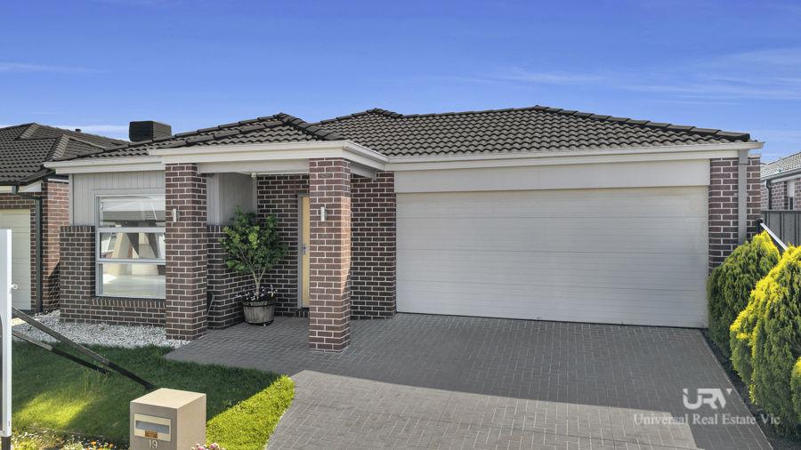 19 LOUDON CCT, CRAIGIEBURN, VIC 3064