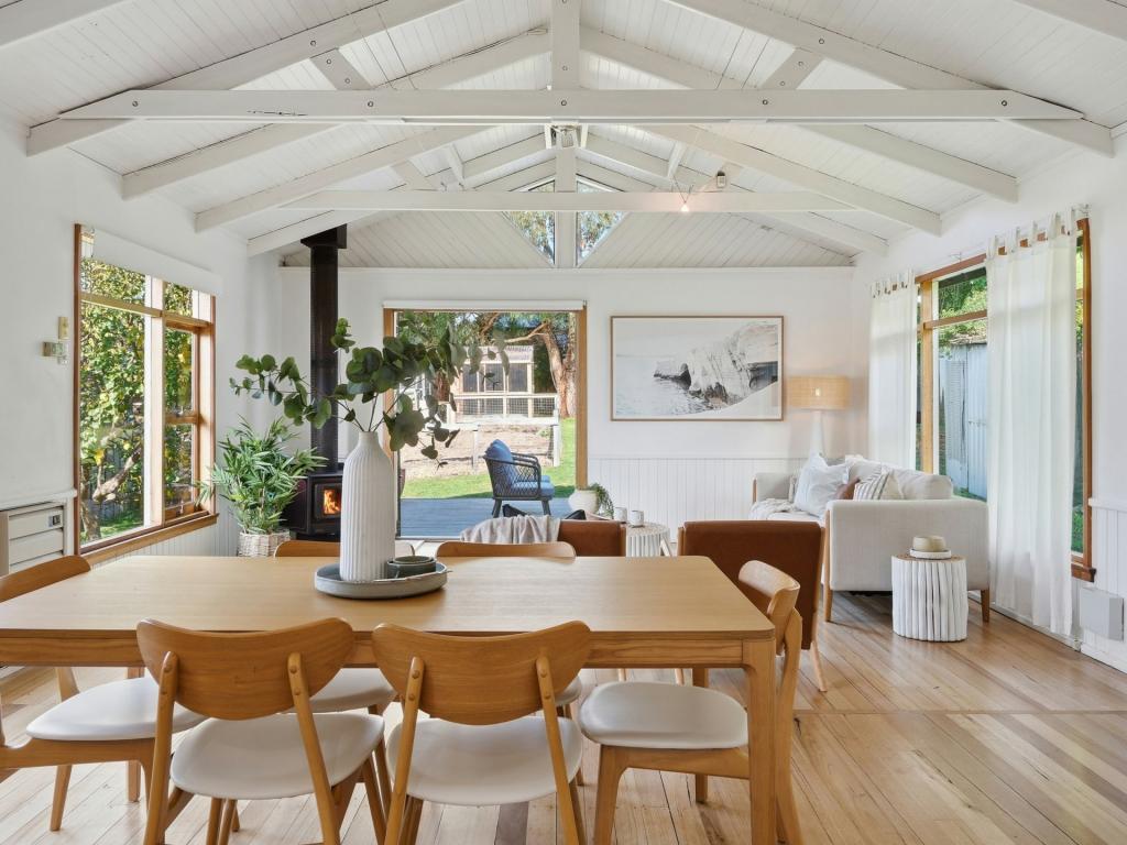 12 Garnett St, Blackmans Bay, TAS 7052