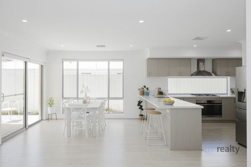 7 Mamillius St, Coolbellup, WA 6163