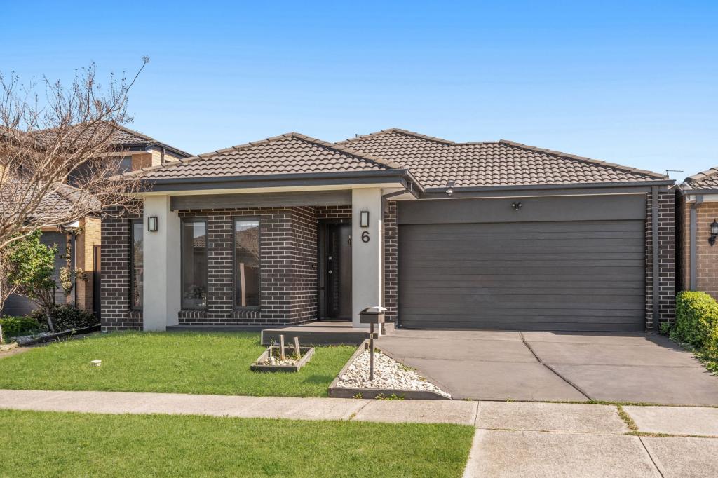6 Ottelia St, Cranbourne North, VIC 3977