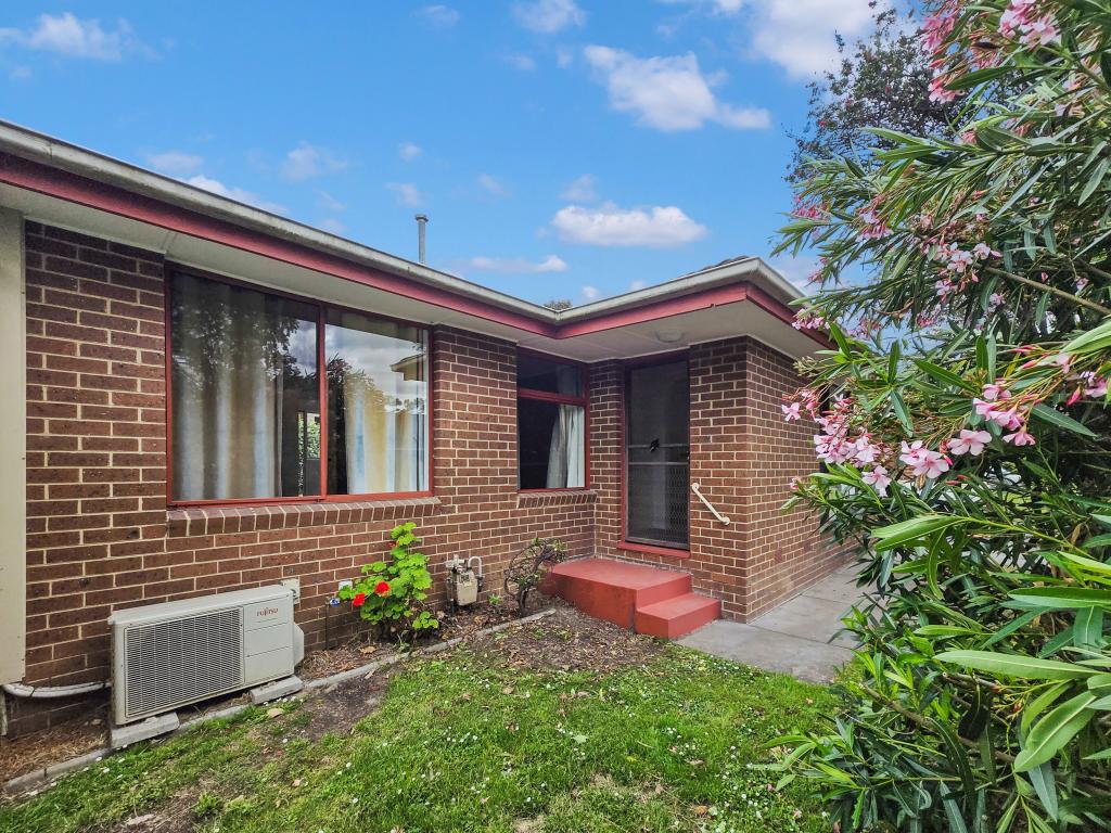 8/26-28 SURREY RD E, CROYDON, VIC 3136