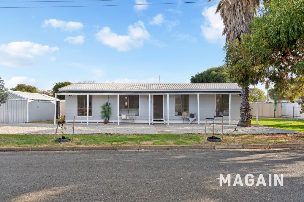 17 Ratcliffe Rd, Aldinga Beach, SA 5173
