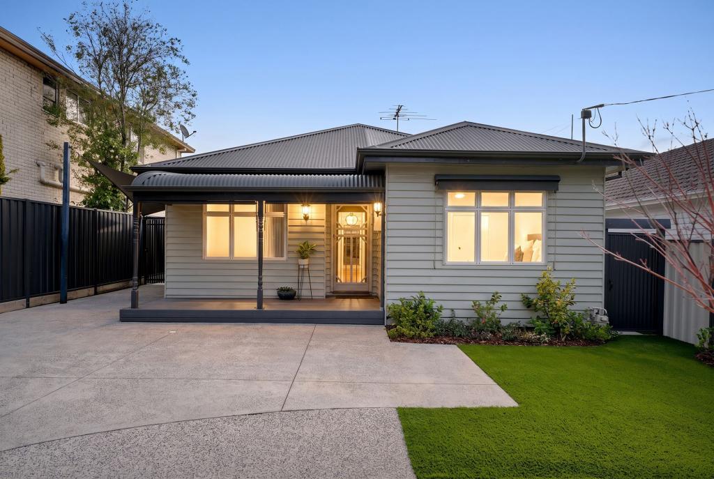 135 Johnston St, Newport, VIC 3015