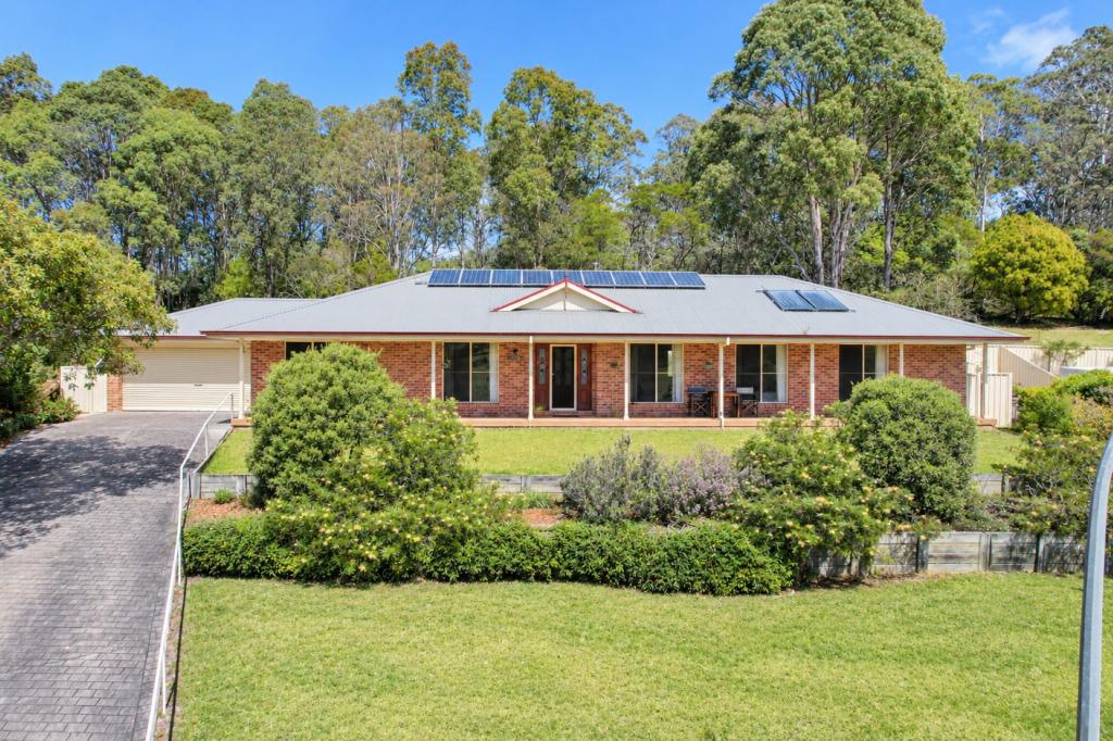 6 John Pl, North Narooma, NSW 2546