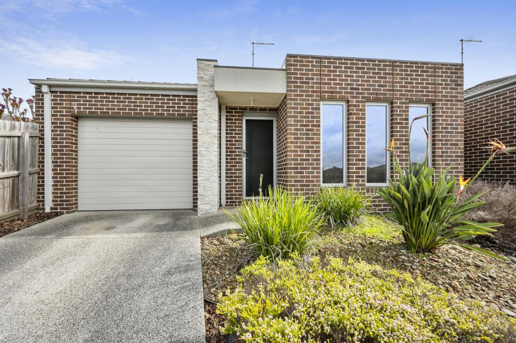 37 Blackheath Mews, Waurn Ponds, VIC 3216