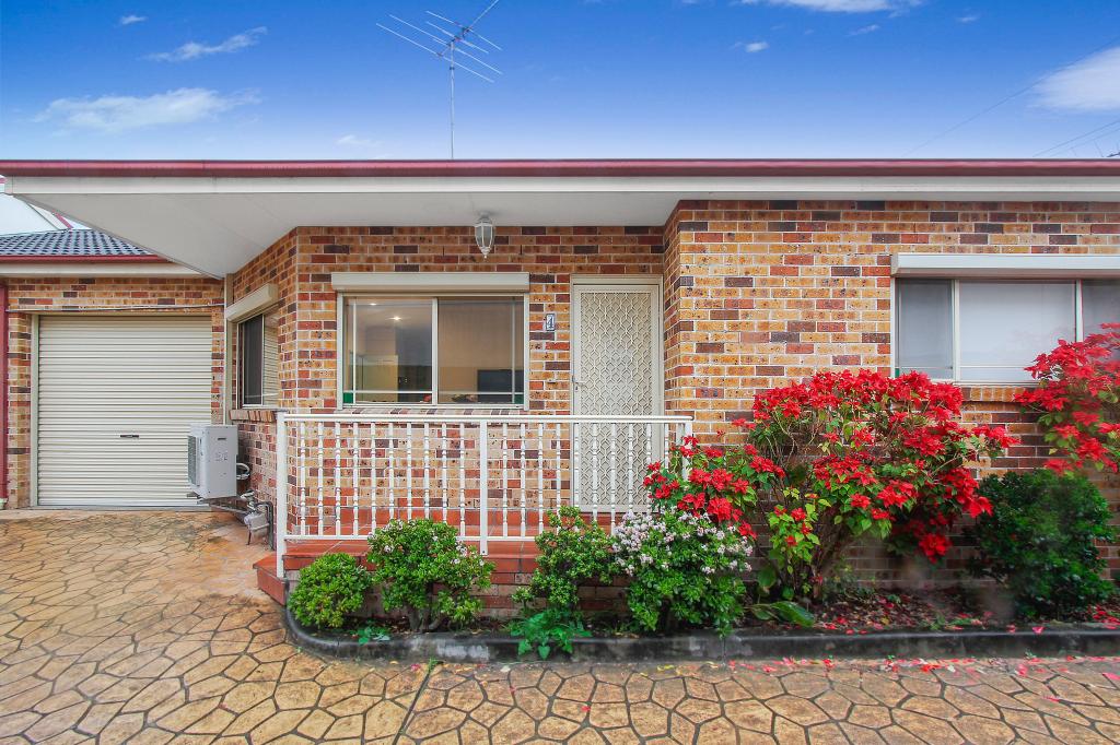 4/99 Greenacre Rd, Greenacre, NSW 2190