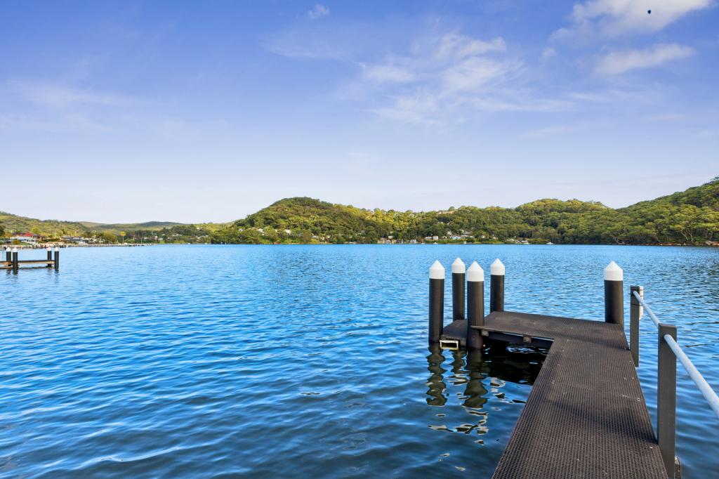 9 Waterview St, Woy Woy, NSW 2256