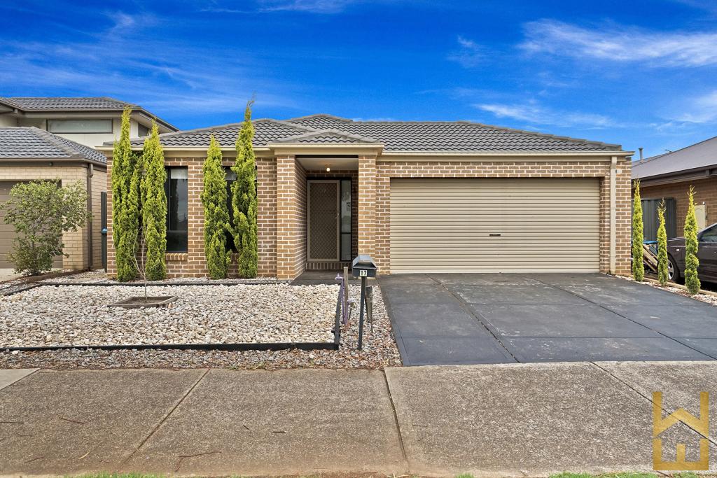 17 Bungalook St, Manor Lakes, VIC 3024