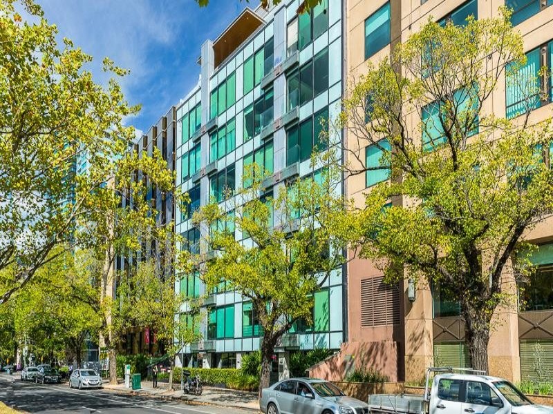 206/320 ST KILDA RD, MELBOURNE, VIC 3004
