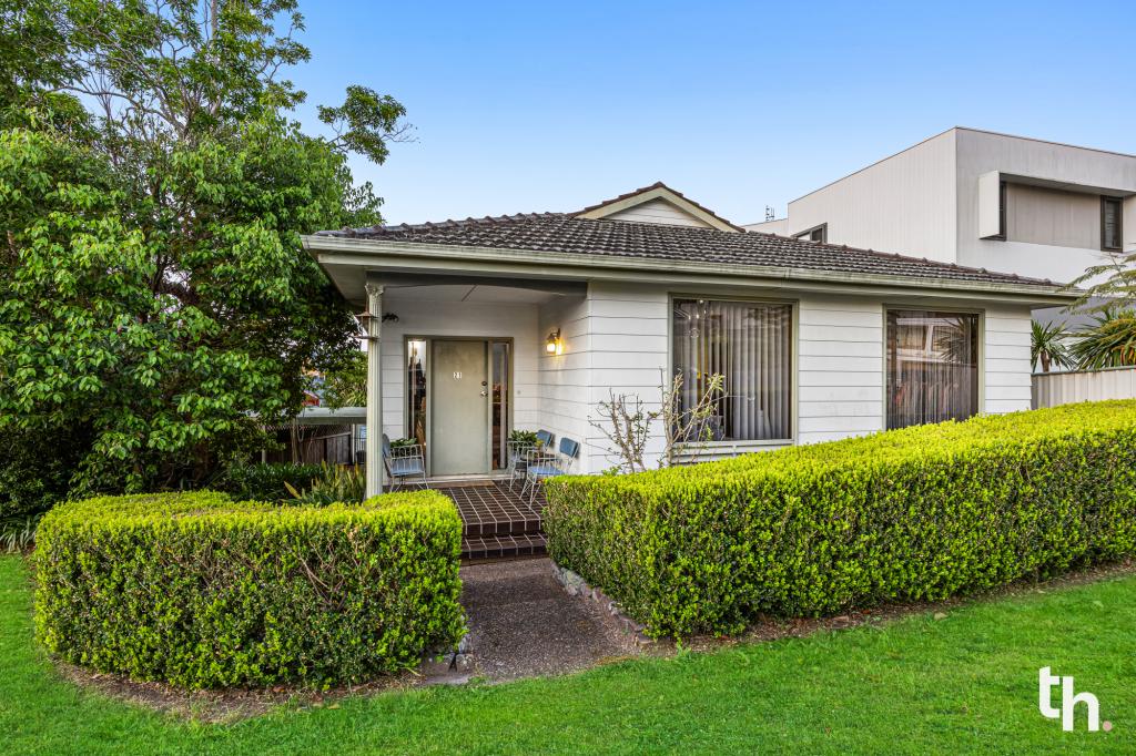 21 Eleebana Rd, Eleebana, NSW 2282