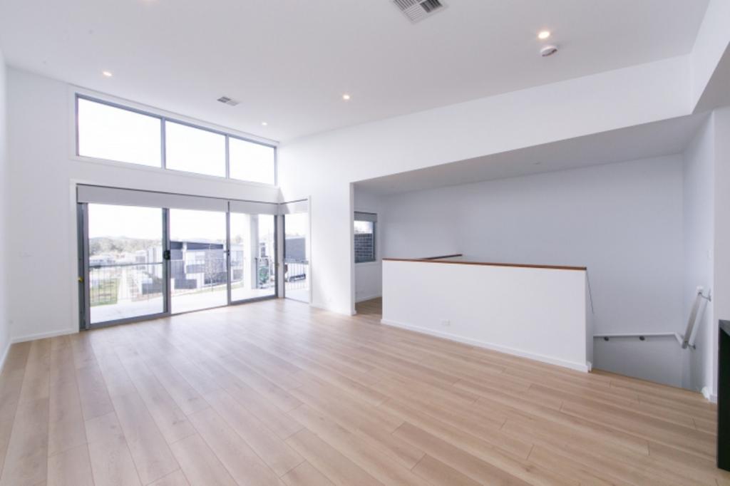 10/16 Sellbach St, Weston, ACT 2611