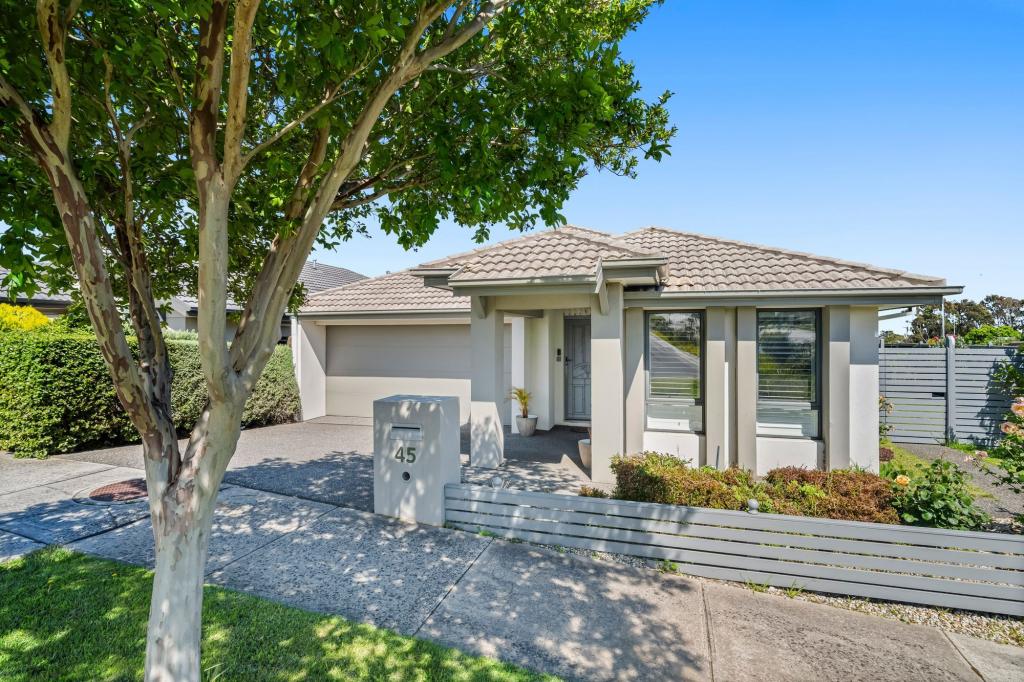 45 Meridian Cct, Berwick, VIC 3806