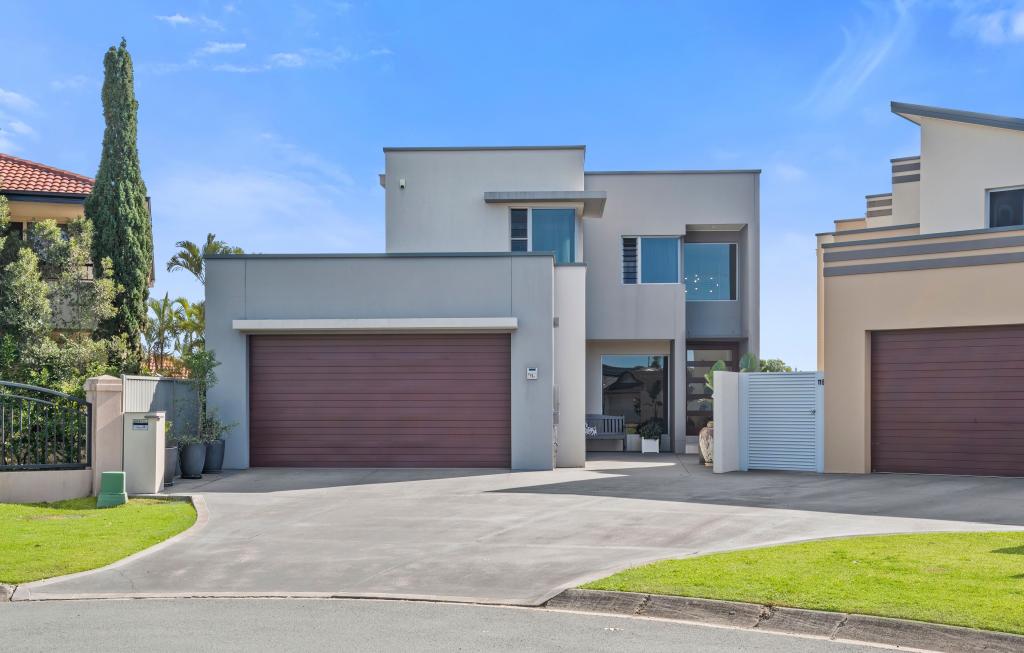 11 Marjorie Cres, Benowa, QLD 4217