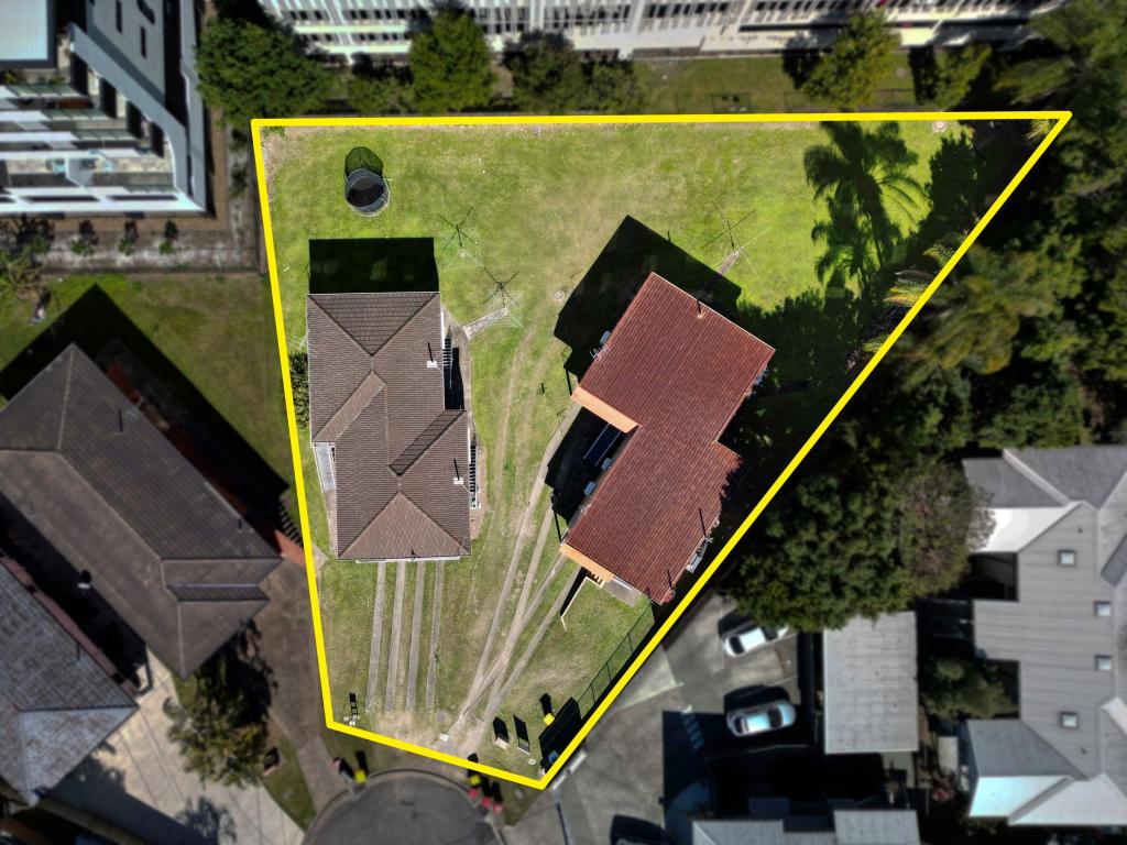 21-23 BRUCE ST, CHERMSIDE, QLD 4032