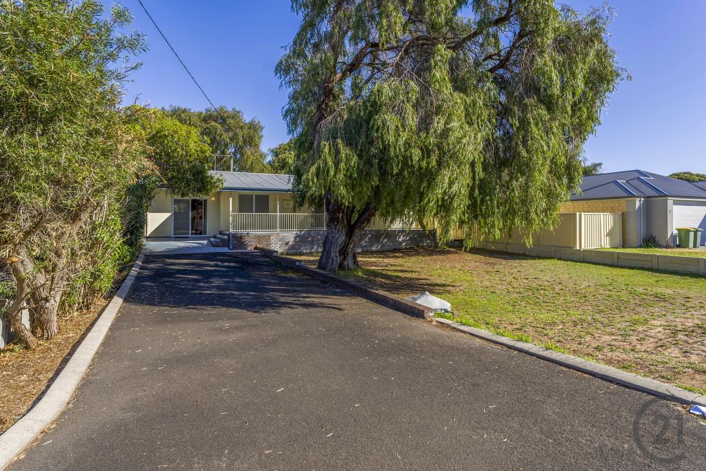 12 Lochinvar St, Madora Bay, WA 6210