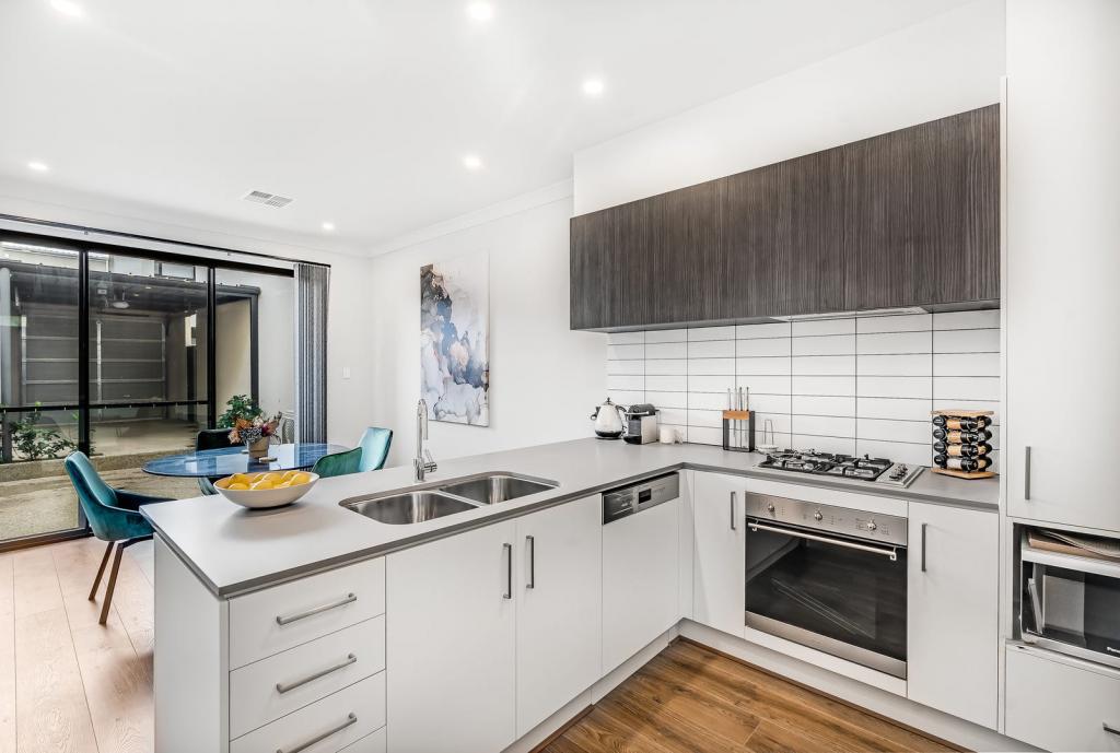 34 Norman Rd, West Lakes, SA 5021