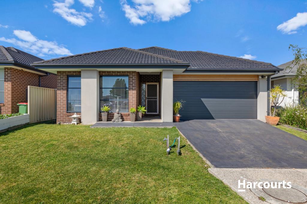 34 Ashford Dr, Pakenham, VIC 3810