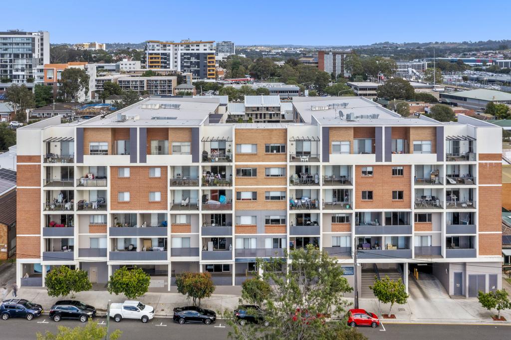 61/3-9 Warby St, Campbelltown, NSW 2560