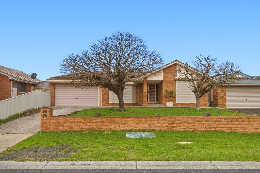 6 Bartolo Ct, Cranbourne North, VIC 3977
