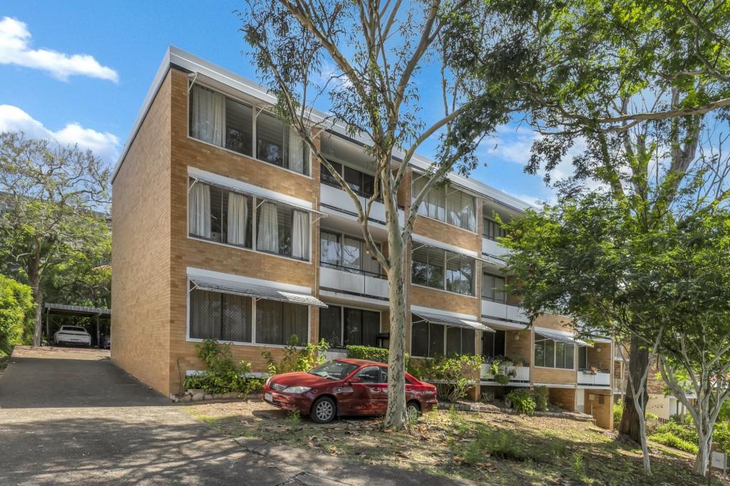 4/15 Sir Fred Schonell Dr, St Lucia, QLD 4067