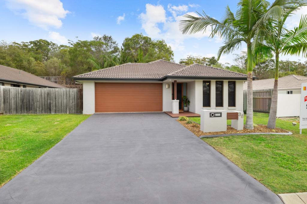 38 Penda Cct, Victoria Point, QLD 4165