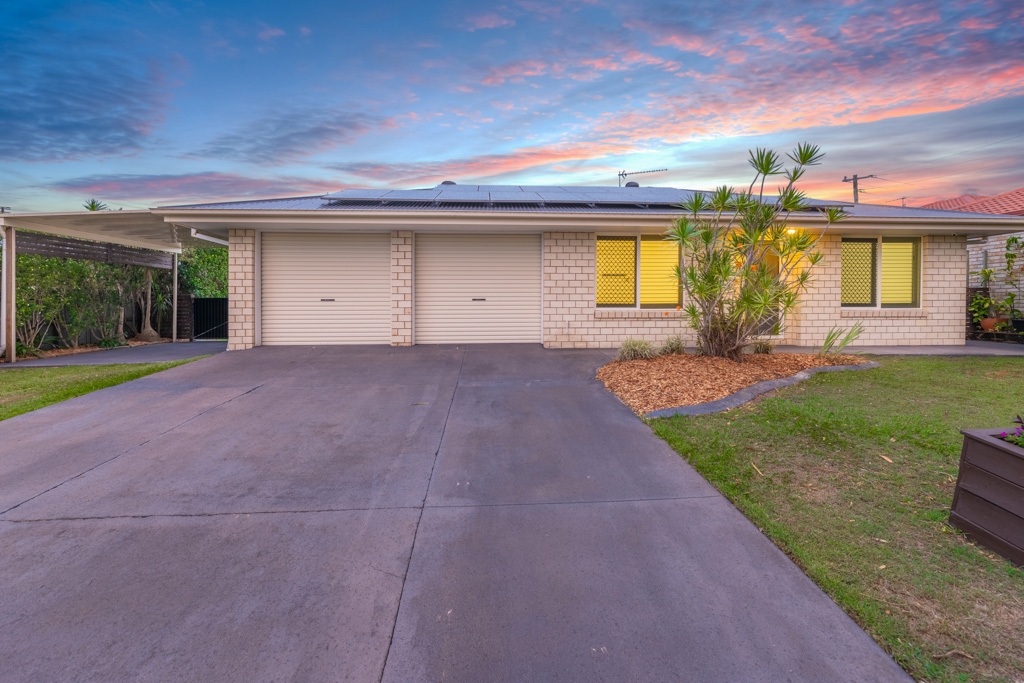 4 Edwin Dr, Landsborough, QLD 4550