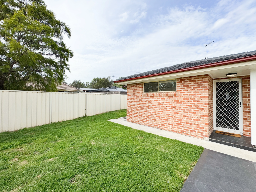 4a Bujan St, Glenmore Park, NSW 2745