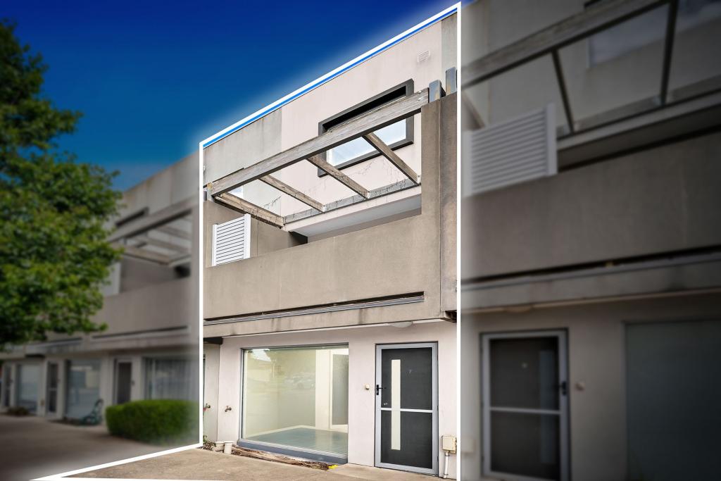 7 Rocket Lane, Cranbourne North, VIC 3977