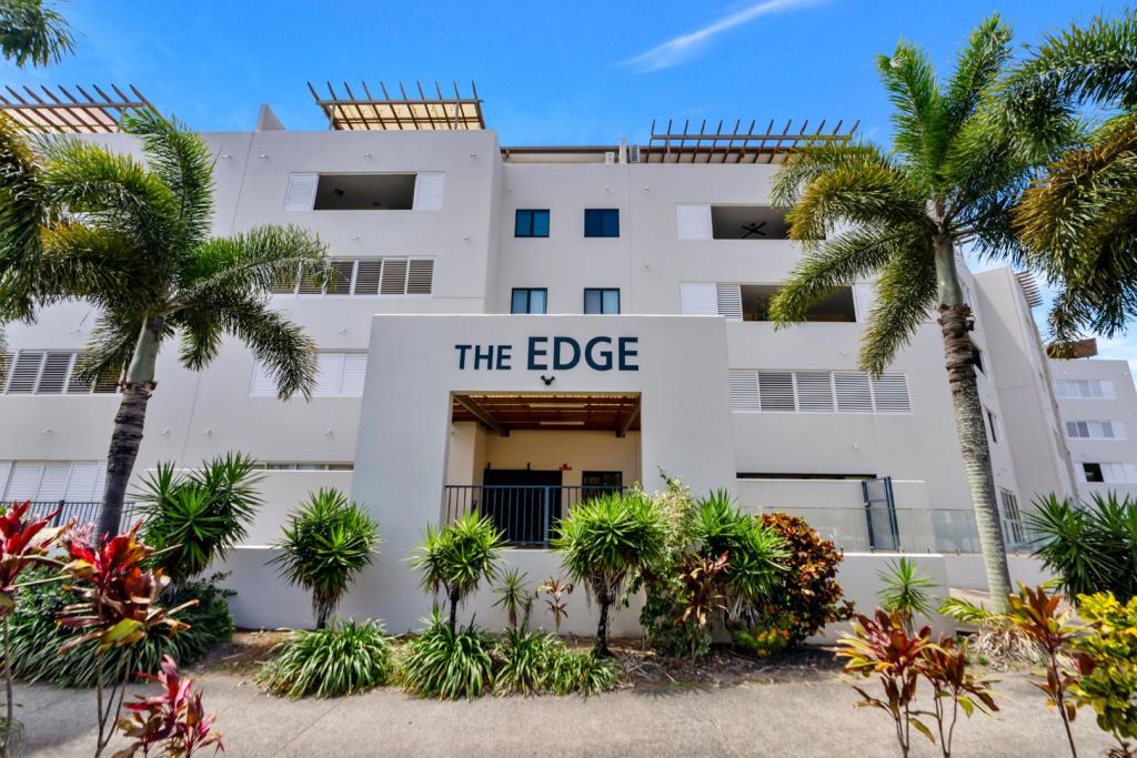 206/331-337 Lake St, Cairns North, QLD 4870