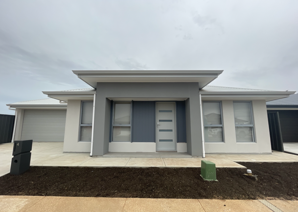 4 Gabriella St, Munno Para Downs, SA 5115
