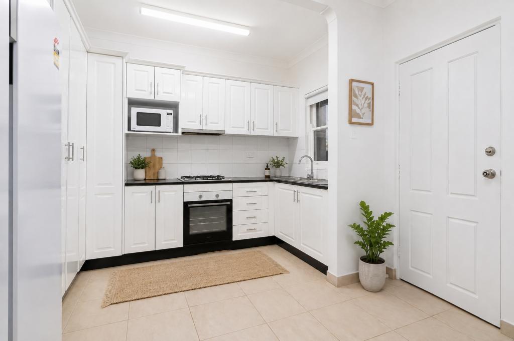 2/12 Dellwood St, South Granville, NSW 2142