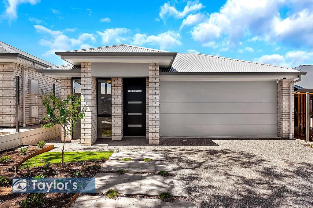 33 Clifton St, Blair Athol, SA 5084
