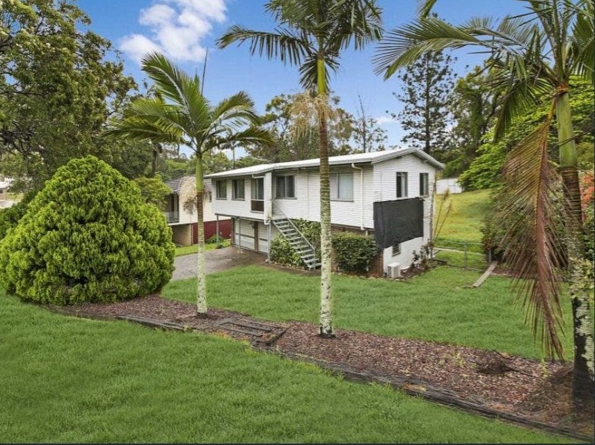 4 Montague Ct, Everton Hills, QLD 4053
