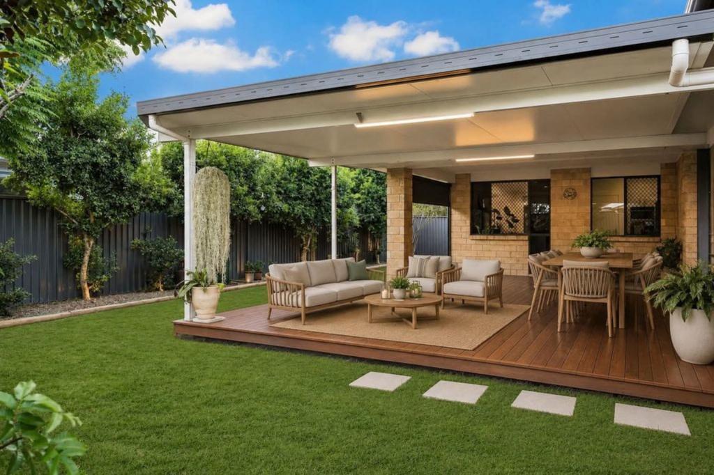 29 Maddock Ave, Mooloolah Valley, QLD 4553