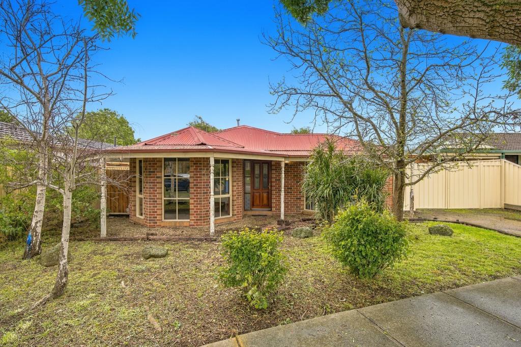 7 Mcguigan Dr, Cranbourne West, VIC 3977