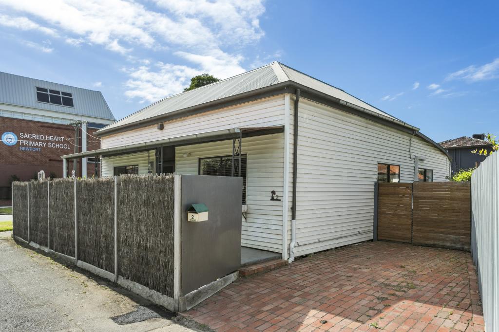 2 Newcastle St, Newport, VIC 3015