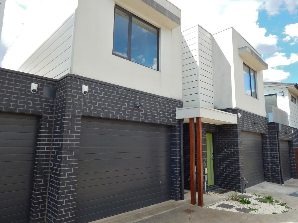 4/1 Erskine Ave, Reservoir, VIC 3073