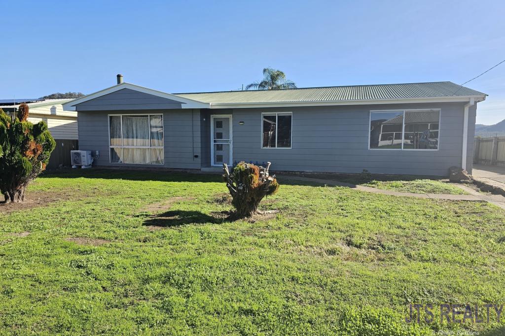 28 GOULBURN DR, SANDY HOLLOW, NSW 2333