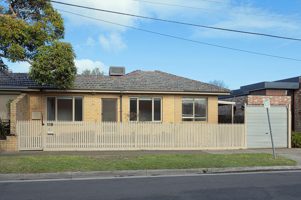 116 Parkmore Rd, Bentleigh East, VIC 3165