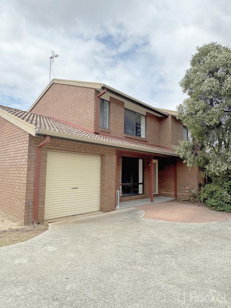 2/11 Ford St, Queanbeyan East, NSW 2620