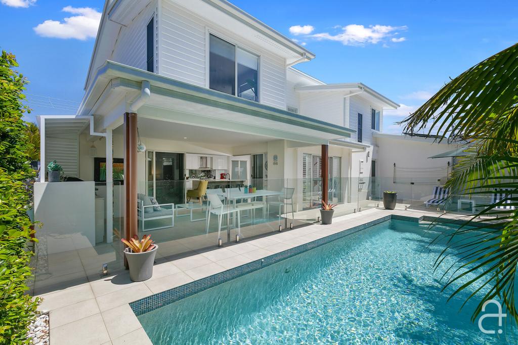 5 Girraween St, Warana, QLD 4575