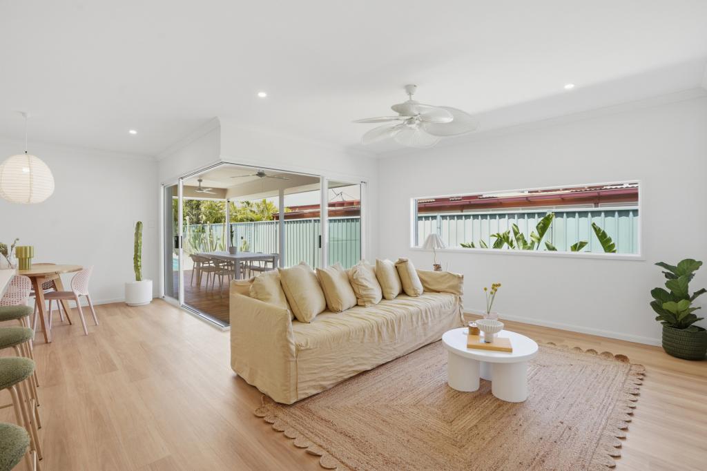 53 Kathleen White Cres, Killarney Vale, NSW 2261