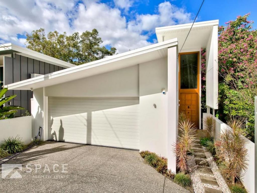 90 Stuartholme Rd, Bardon, QLD 4065