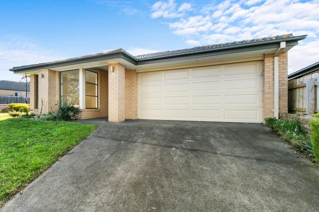 73 MOUNTAIN GREY CCT, MORWELL, VIC 3840