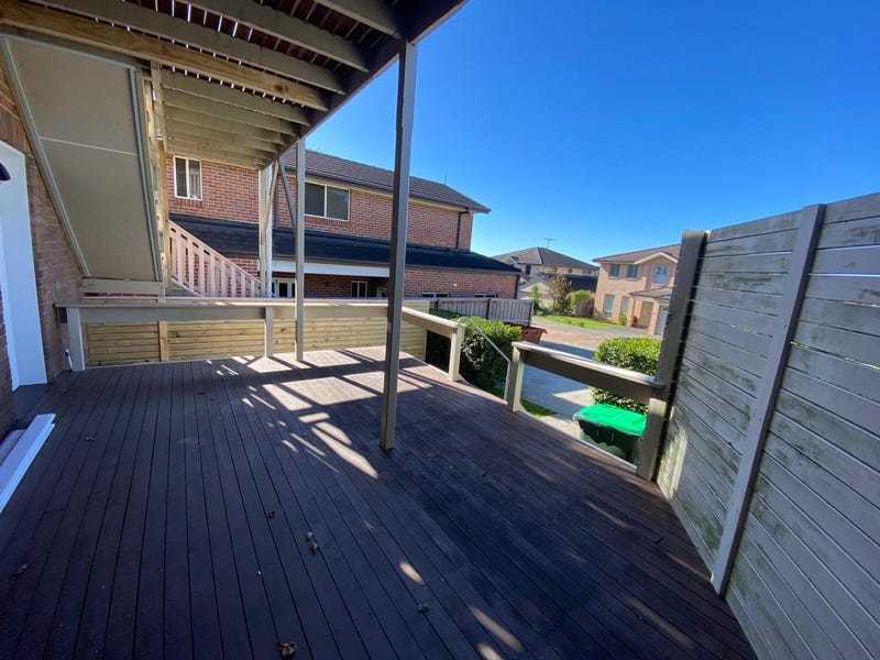4/3 Glenowen Way, Castle Hill, NSW 2154