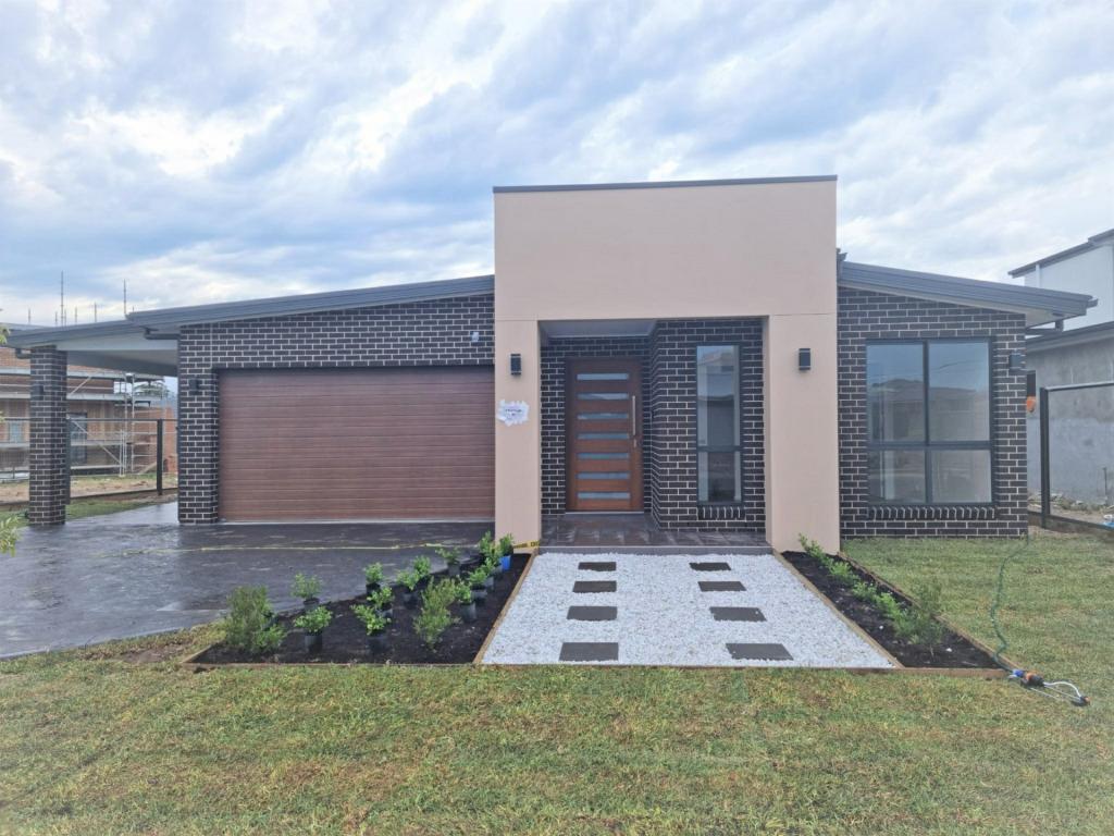 6a Burrough St, Catherine Field, NSW 2557