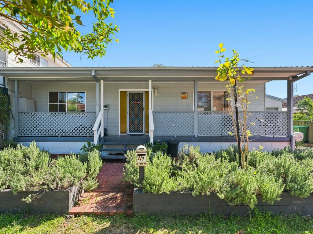 2/9 Tenth Ave, Budgewoi, NSW 2262