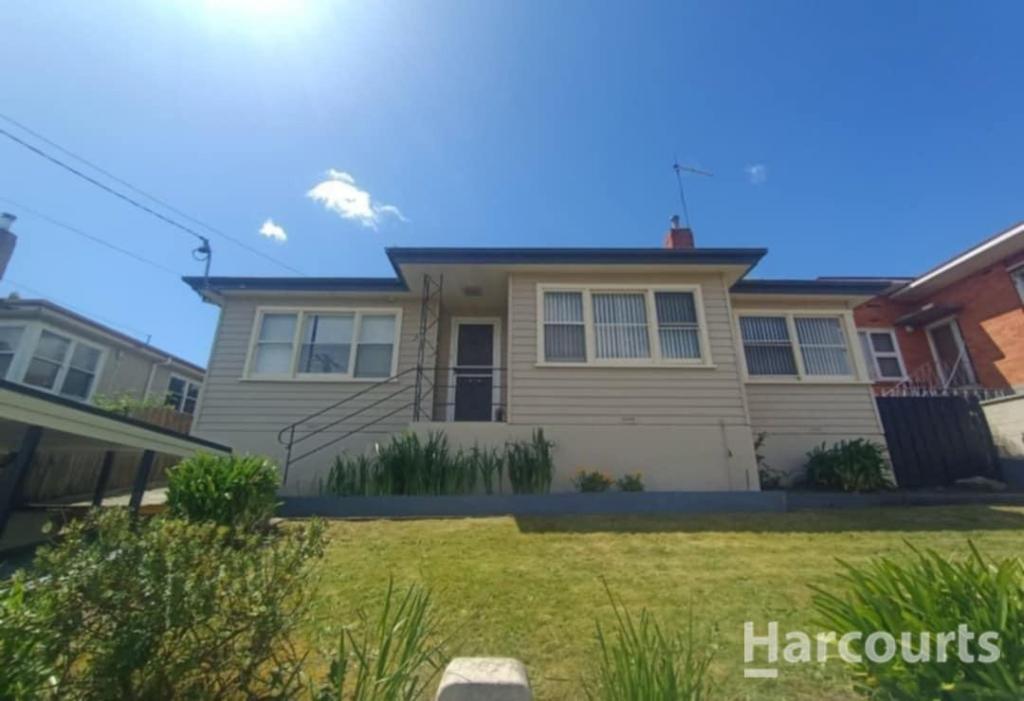 31 CRAWFORD ST, MOWBRAY, TAS 7248