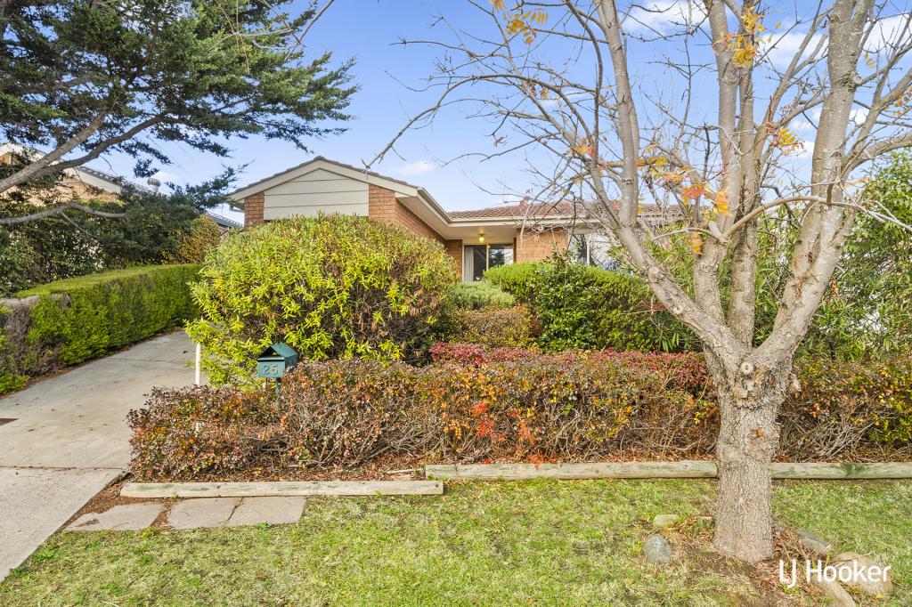 25 Hugh Mckay Cres, Dunlop, ACT 2615